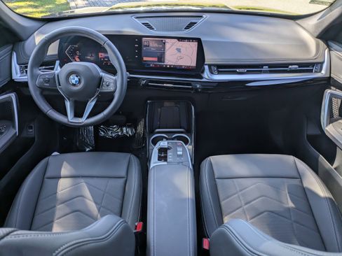 Used 2025 BMW X1 xDrive28i w/ Convenience Package image 2