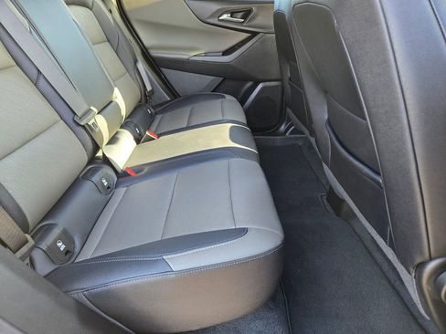 Used 2025 Chevrolet Equinox LT w/ Convenience Package II FWD image 14