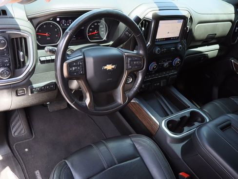 Used 2022 Chevrolet Silverado 3500 High Country w/ Technology Package AWD/4WD image 12