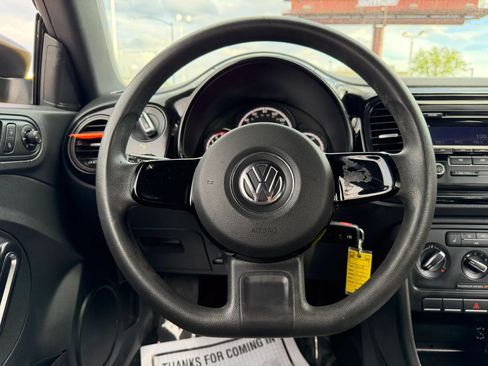 Used 2015 Volkswagen Beetle 1.8T FWD image 20