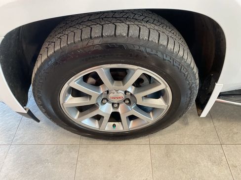 Used 2016 GMC Yukon Denali w/ Open Road Package image 9