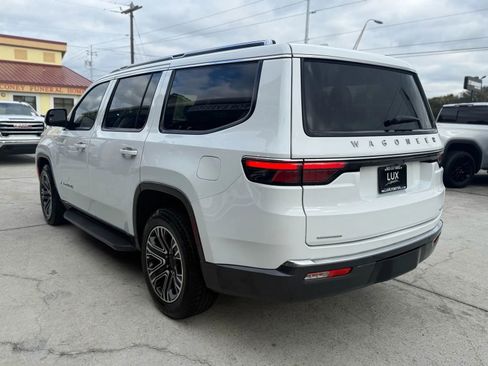 Used 2022 Jeep Wagoneer Series II image 8