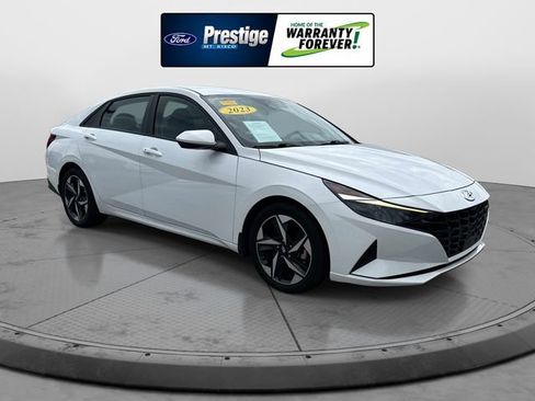 Used 2023 Hyundai Elantra SEL w/ Convenience Package FWD image 1