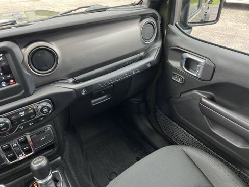 Used 2021 Jeep Wrangler Unlimited Sport AWD/4WD image 29