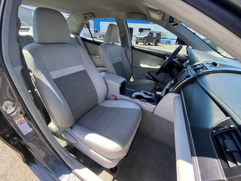 Used 2013 Toyota Camry XLE FWD image 22