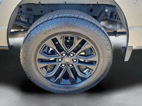 Used 2024 Ford F150 Lariat AWD/4WD image 9