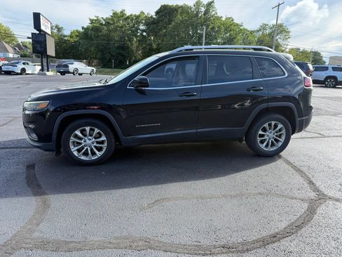 Used 2019 Jeep Cherokee Latitude w/ Popular Appearance Group FWD image 4