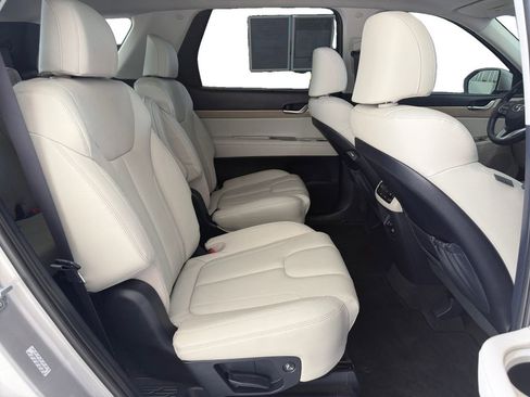 Used 2022 Hyundai Palisade SEL w/ Premium Package FWD image 18