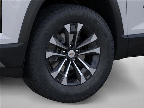 New 2026 Chevrolet Equinox LT image 9