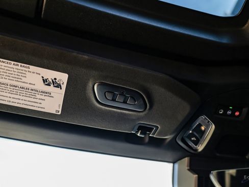 Used 2024 GMC Hummer EV 3X image 42