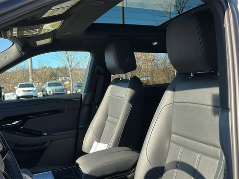Certified 2025 Land Rover Range Rover Evoque S image 10