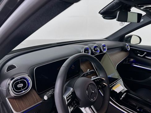 Certified 2025 Mercedes-Benz GLC 300 4MATIC image 10