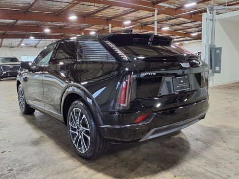 New 2026 Cadillac Optiq Sport 1 image 10