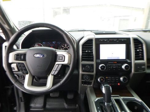 Used 2019 Ford F150 Lariat w/ Equipment Group 502A Luxury image 10