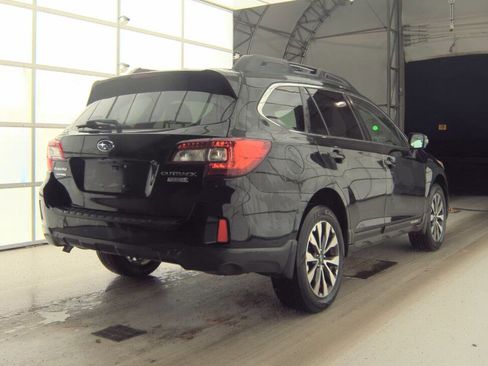 Used 2015 Subaru Outback 2.5i Limited image 9