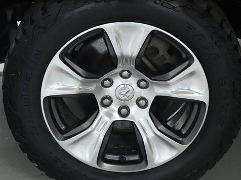 Used 2019 RAM 1500 Laramie image 49