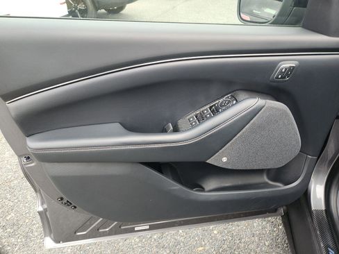 Used 2021 Ford Mustang Mach-E Premium image 12