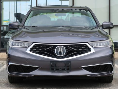 Used 2018 Acura TLX V6 w/ Technology Package FWD image 4