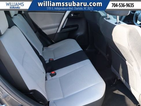 Used 2017 Toyota RAV4 XLE FWD image 37
