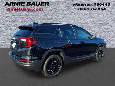 Used 2024 GMC Terrain SLE w/ Driver Convenience Package AWD/4WD image 6