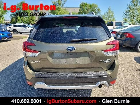 Used 2023 Subaru Forester Touring w/ Popular Package #3 AWD/4WD image 5