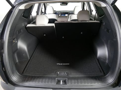 Used 2023 Hyundai Tucson Limited image 18