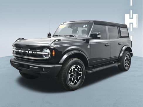 Used 2023 Ford Bronco Outer Banks image 1