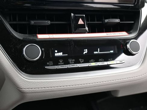 Used 2026 Toyota Corolla Cross L FWD image 19