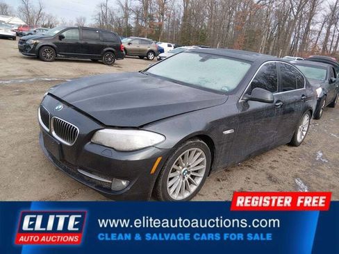 Used 2013 BMW 535i xDrive Sedan image 3