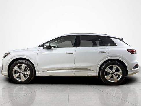 Certified 2024 Audi Q4 e-tron Premium Plus w/ Premium Plus AWD/4WD image 2