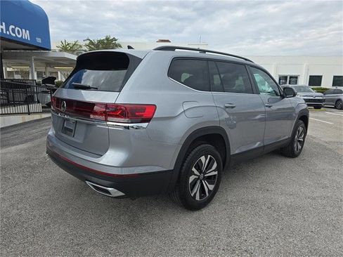 New 2026 Volkswagen Atlas SE image 3