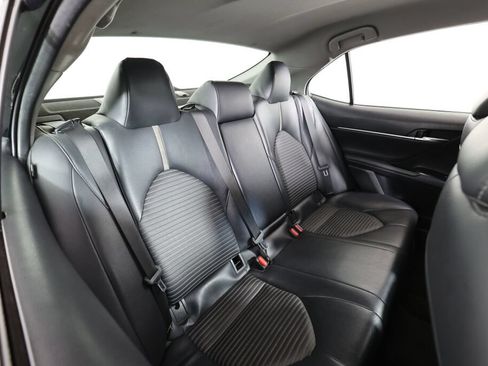 Used 2018 Toyota Camry SE FWD image 20