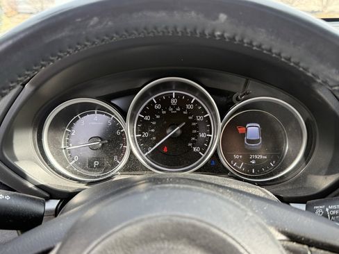 Used 2021 MAZDA CX-5 Touring w/ Touring Preferred SV Package image 13