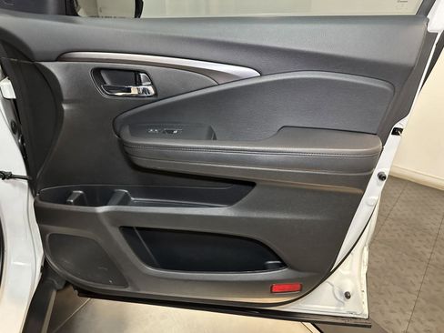 Used 2022 Honda Pilot Sport image 37