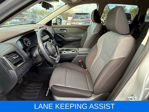 Used 2023 Nissan Rogue SV AWD/4WD image 15