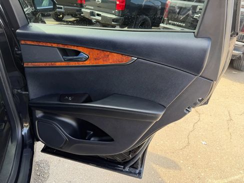 Used 2018 Lincoln MKX Reserve w/ Lincoln MKX Climate Package image 16