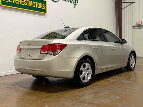 Used 2016 Chevrolet Cruze LT FWD image 7
