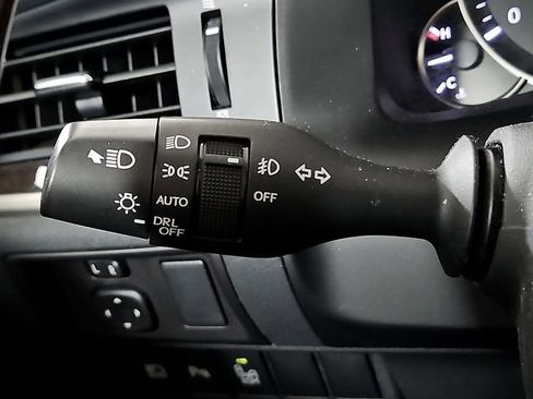 Used 2018 Lexus ES 350 w/ Luxury Package w/Wood Trim FWD image 26