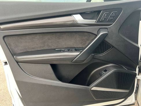 Used 2018 Audi SQ5 Prestige w/ Prestige Package image 14