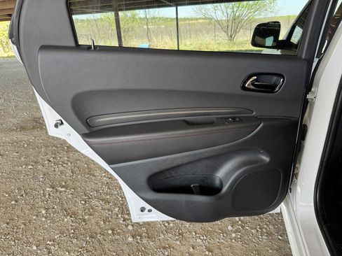Used 2024 Dodge Durango GT image 28