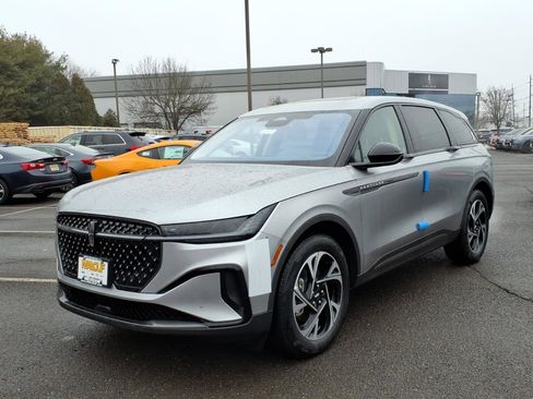 New 2026 Lincoln Nautilus Premier w/ Equipment Group 102A image 3