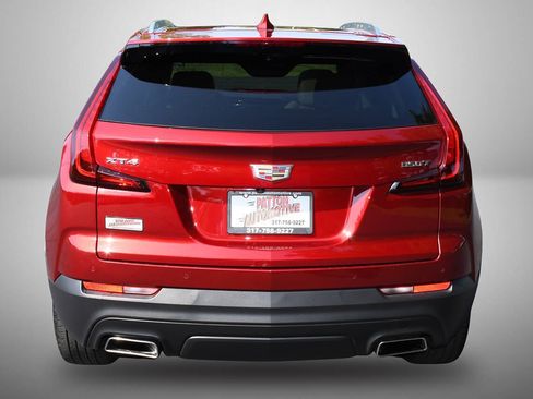 Used 2023 Cadillac XT4 Luxury w/ Cold Weather Package FWD image 6