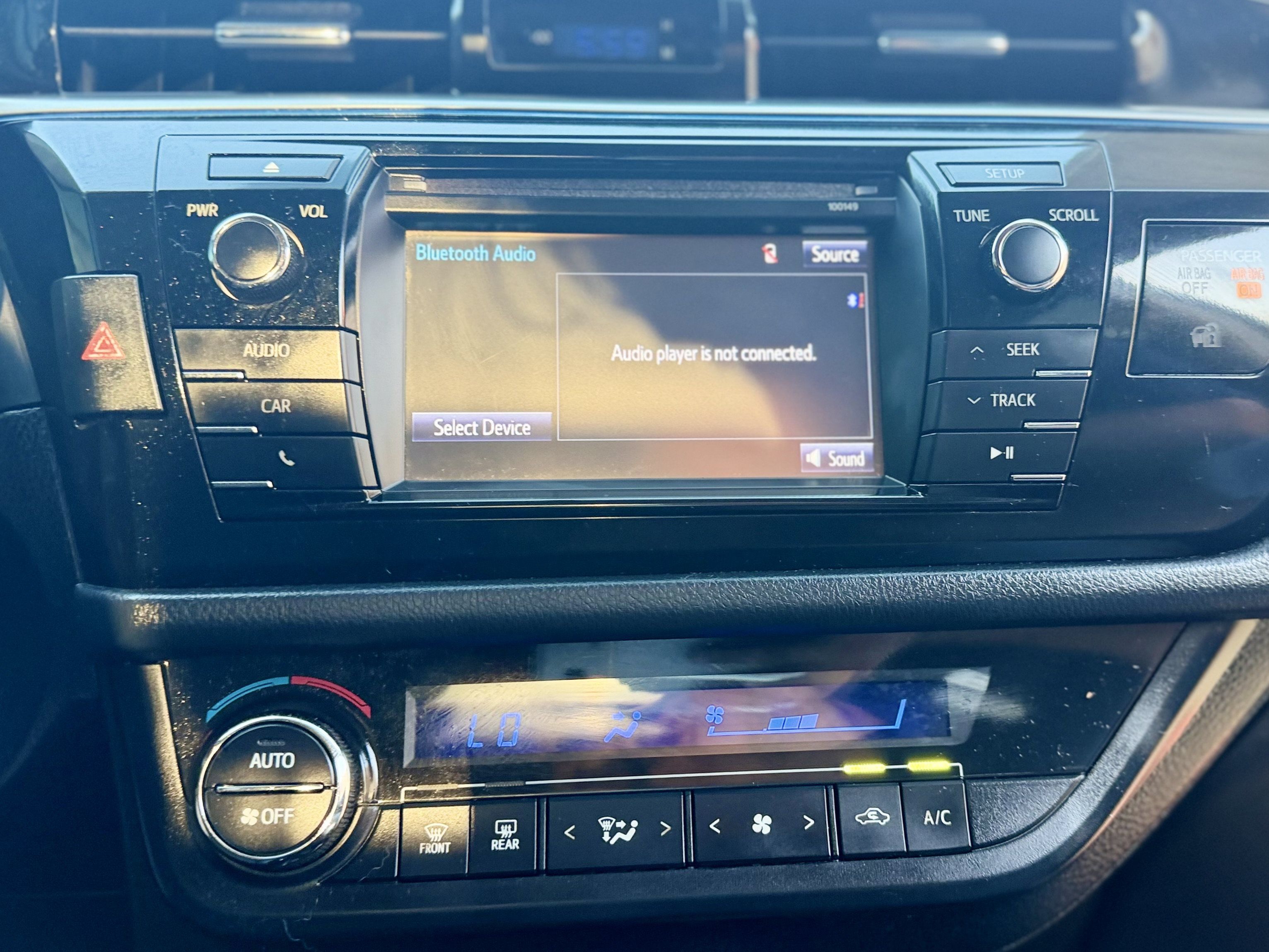 Used 2015 Toyota Corolla S FWD image 27