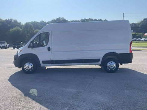 Used 2025 RAM ProMaster 2500 w/ Convenience Group FWD image 34