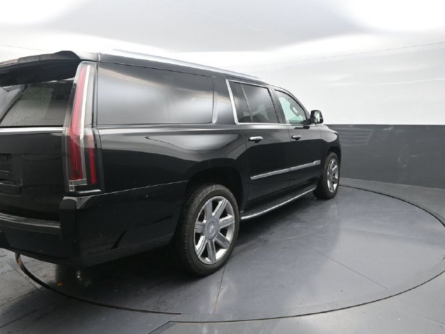 Used 2020 Cadillac Escalade ESV Premium Luxury AWD/4WD image 8