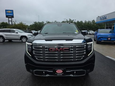 Used 2023 GMC Sierra 1500 Denali AWD/4WD image 9