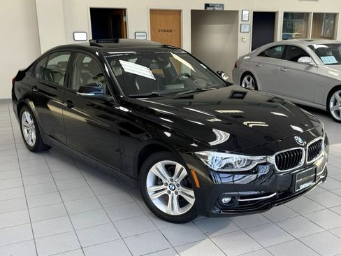 Used 2016 BMW 328i xDrive Sedan AWD/4WD image 9