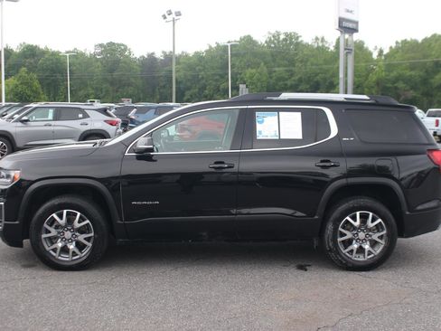 Used 2023 GMC Acadia SLT FWD image 4