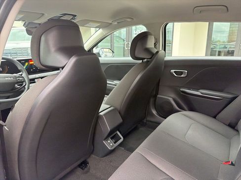 New 2026 Kia K4 FWD image 19