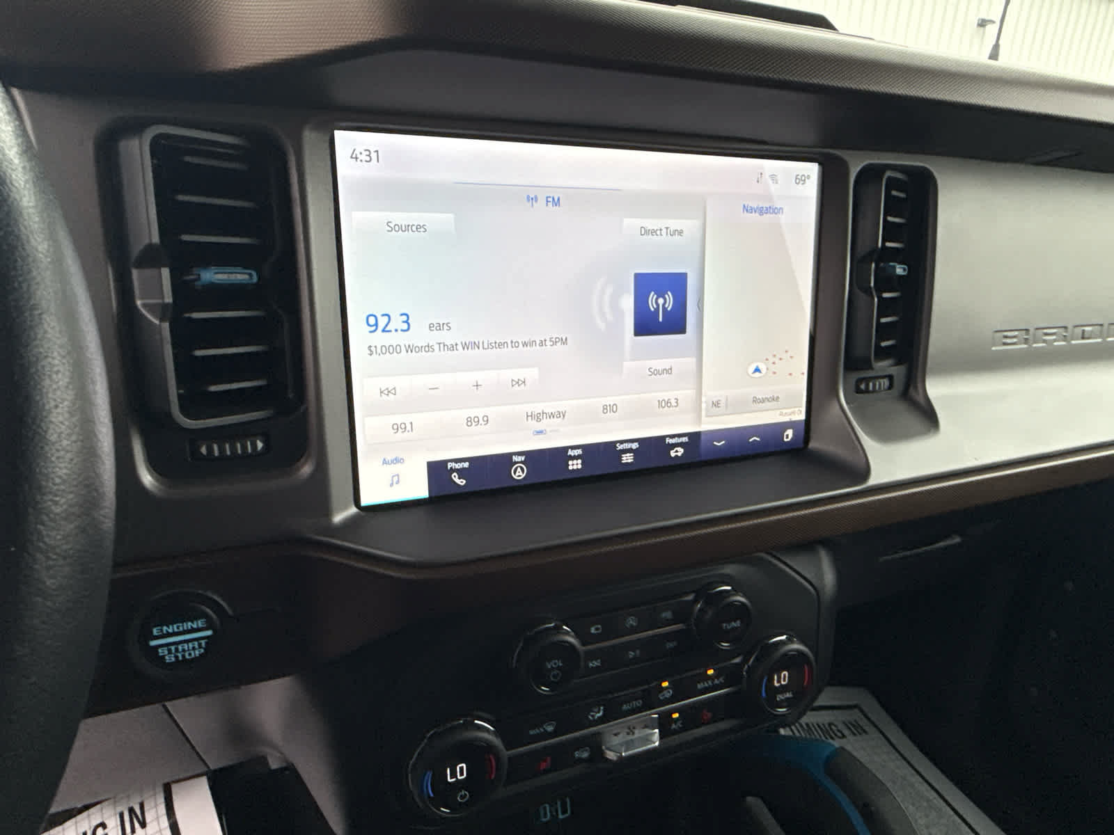 Used 2023 Ford Bronco Outer Banks AWD/4WD image 16
